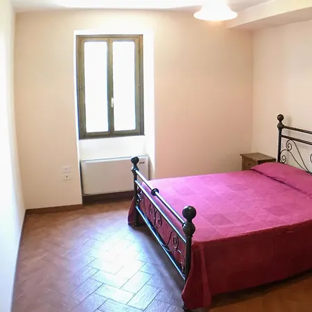 Sole Vini In The Heavenly Heart Of Umbria On Of The World Sleeps 50 * Bazzano di Spoleto