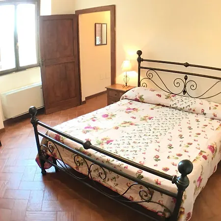 Sole Vini In The Heavenly Heart Of Umbria On Of The World Sleeps 50 * Bazzano di Spoleto