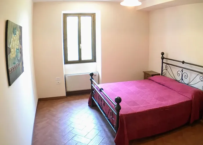 Sole Vini In The Heavenly Heart Of Umbria On Of The World Sleeps 50 * Santa Maria del Tronto