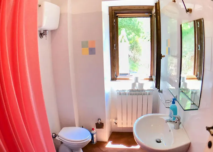 Sole Vini In The Heavenly Heart Of Umbria On Of The World Sleeps 50 Βίλα Santa Maria del Tronto